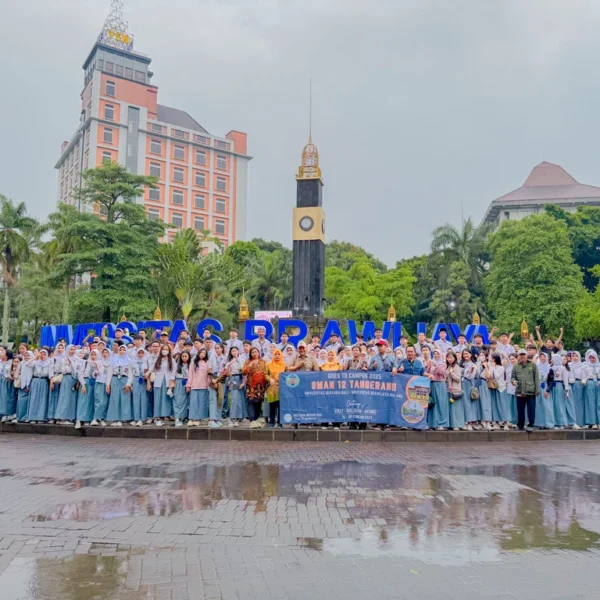 DUBESTAOUTINGCLAS-837 (Copy)